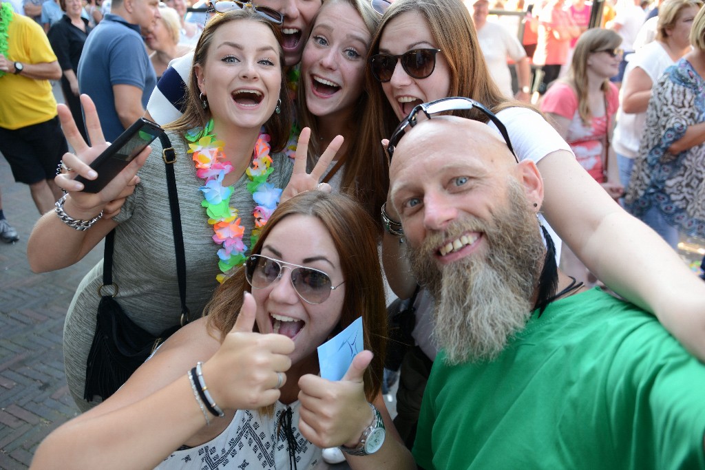 ../Images/Zomercarnaval Noordwijkerhout 2016 320.jpg